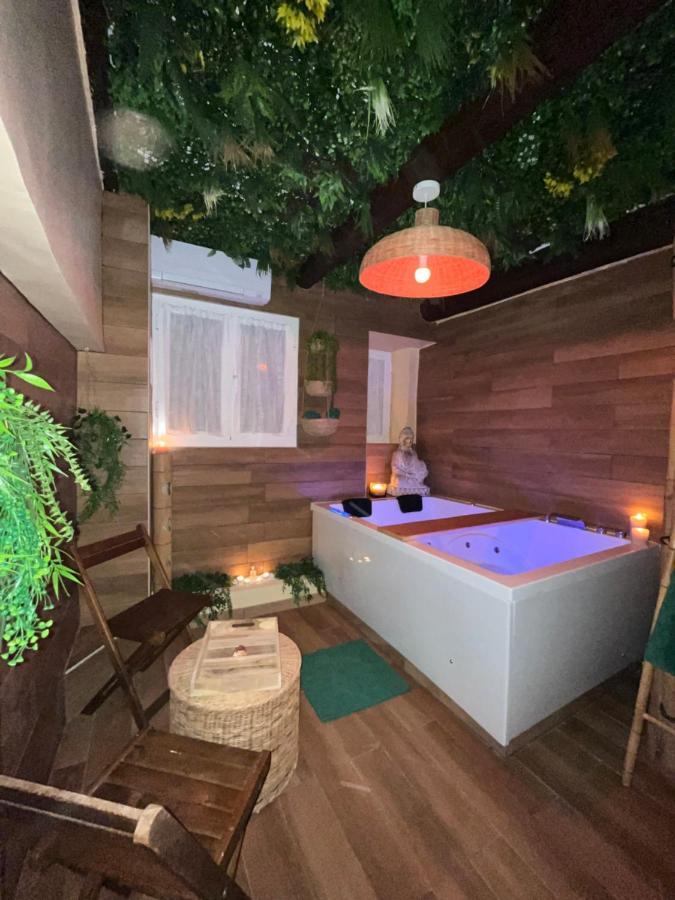 Le Balneo Jacuzzi Vieil Antibes Safranier Apartment Ngoại thất bức ảnh