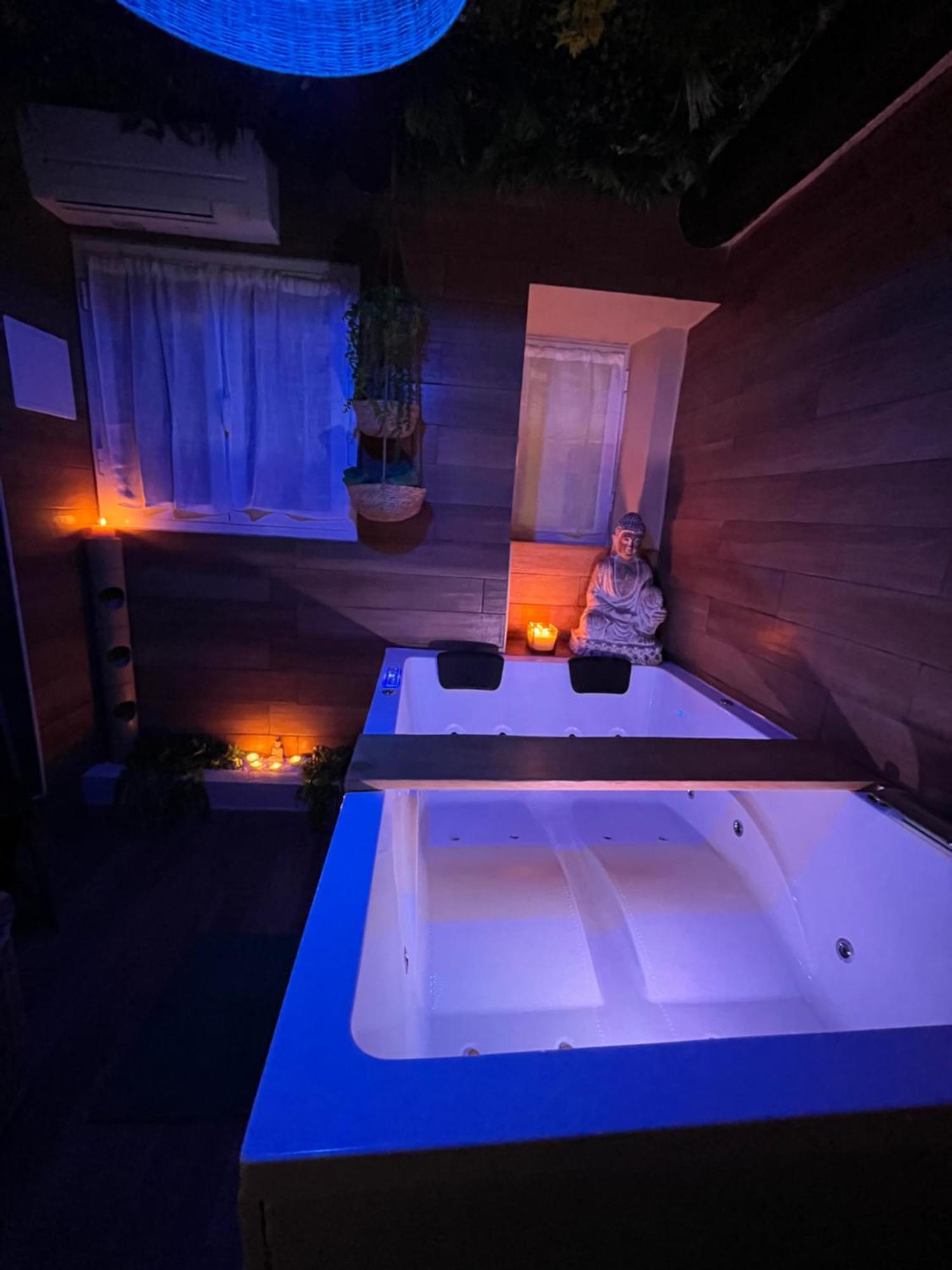 Le Balneo Jacuzzi Vieil Antibes Safranier Apartment Ngoại thất bức ảnh
